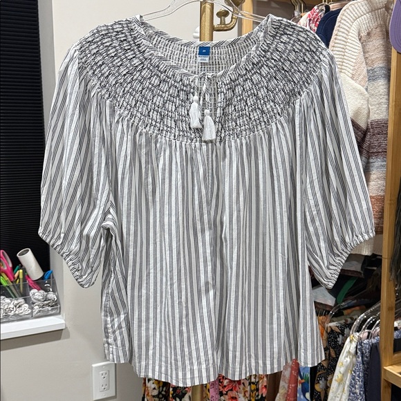 Nwt Old Navy Poet Embroidered Blouse Short Sleeve Tassels 2X White Gray - Picture 2 of 3